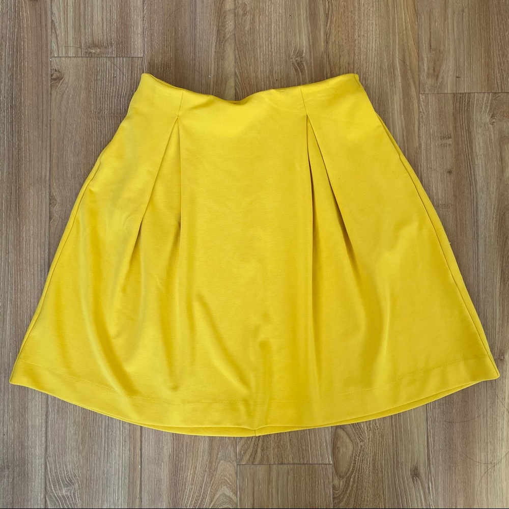 Banana Republic high waisted yellow circle skirt